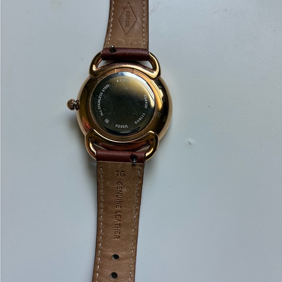 Fossil Brown and Gold Watch - Picture 4 of 4